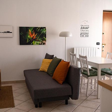 Appartamento Zenaup Saronno Exterior foto